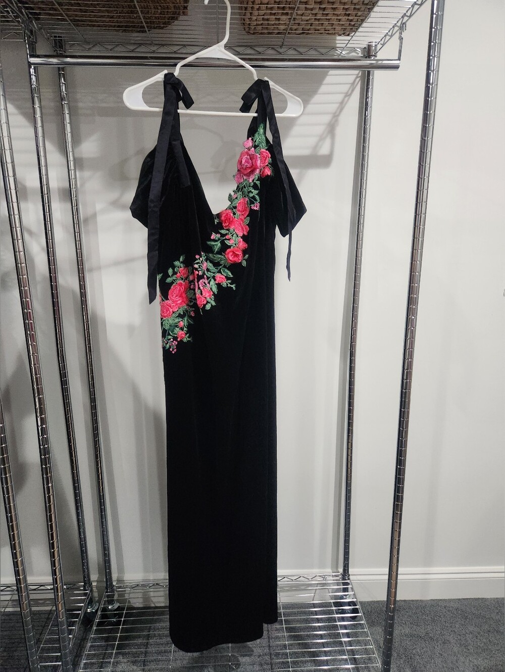 Tadashi Shoji Black Stretch Velvet Maxi Dress with Pink Floral Embroidery
